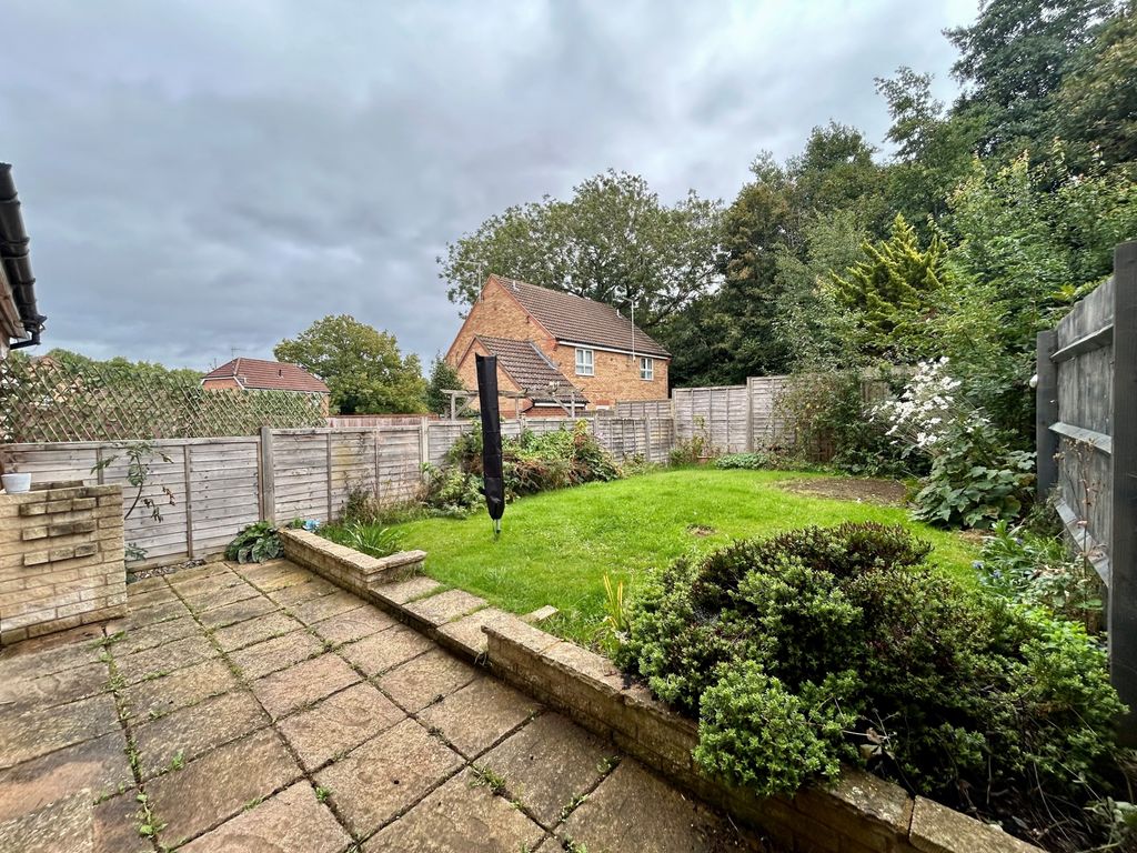Property photo 3 of 10 Garden