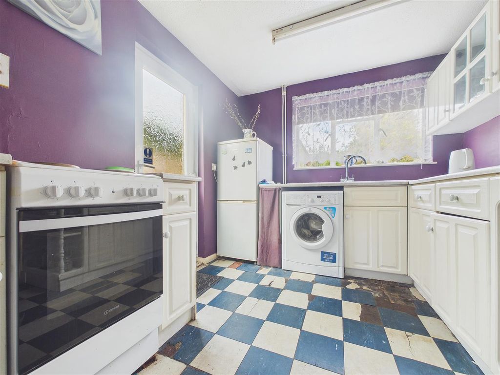 Property photo 3 of 10 Cam01407G0-Pr0112-Still006.Jpg