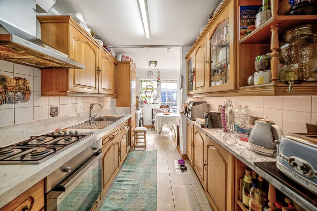 Property photo 2 of 7