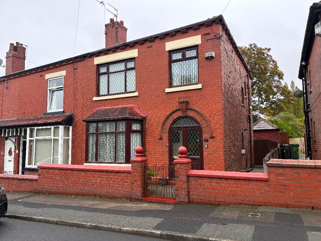 Property photo 1 of 31