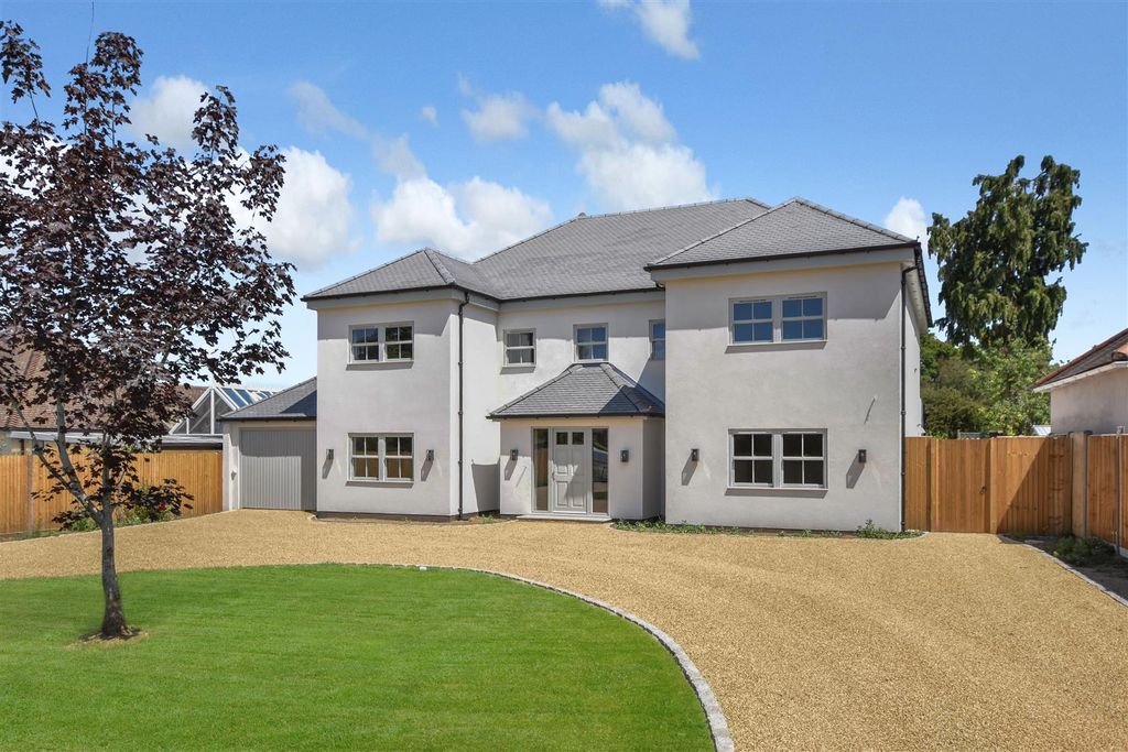 Property photo 2 of 12 1
