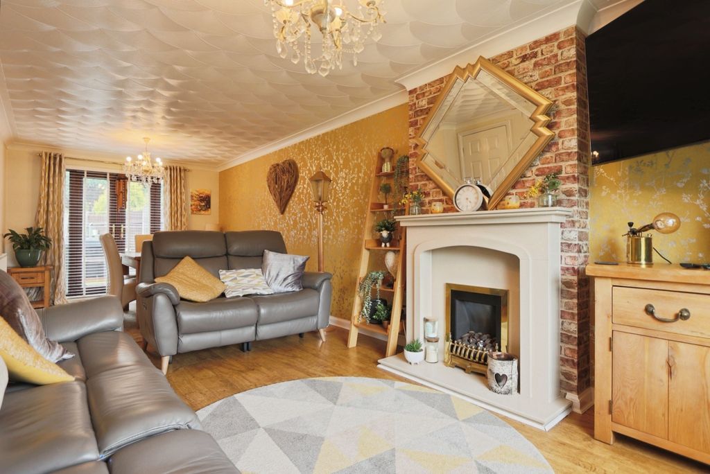 Property photo 2 of 21 3444583