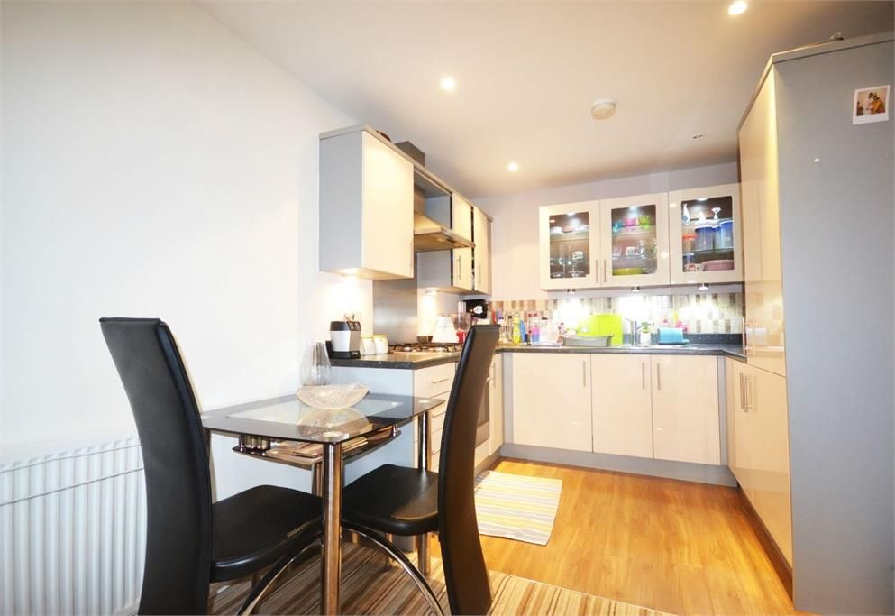 Property photo 2 of 7 Picture 2