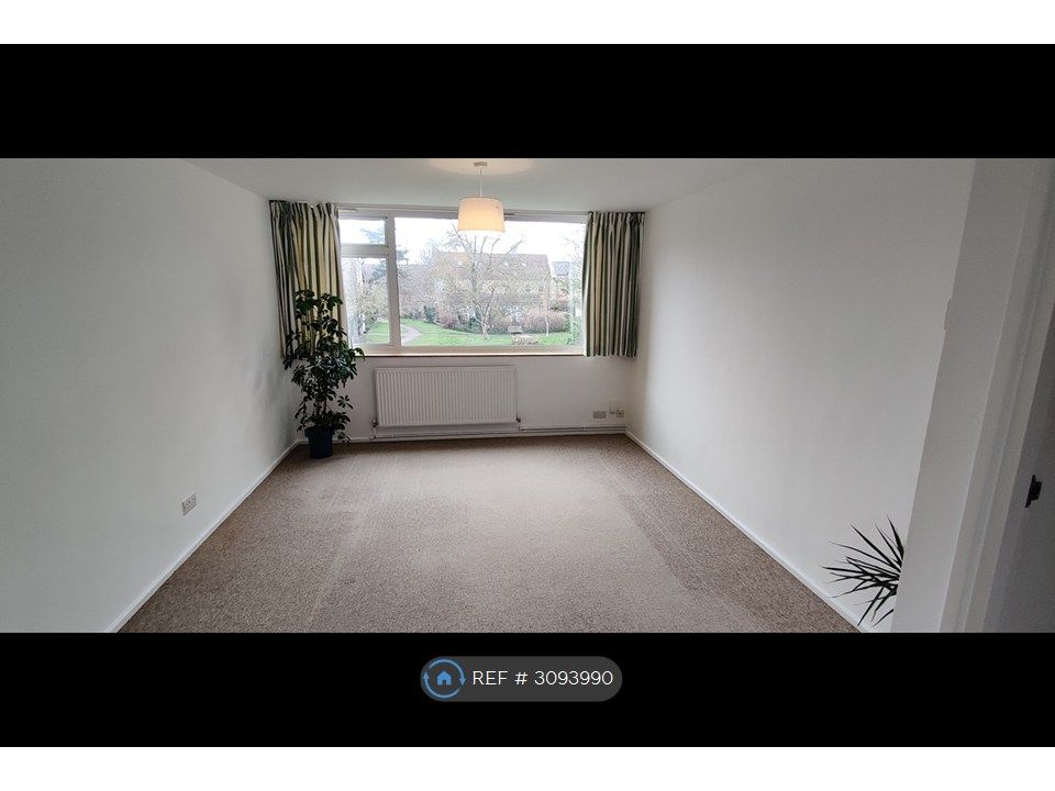 Property photo 3 of 13 Sitting Room