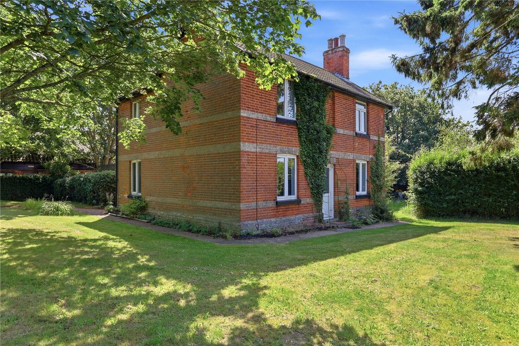 Property photo 1 of 11 Lower Farm
