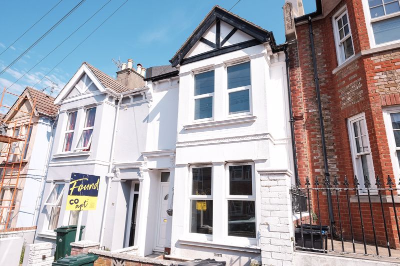 Property photo 2 of 11 Front Exterior