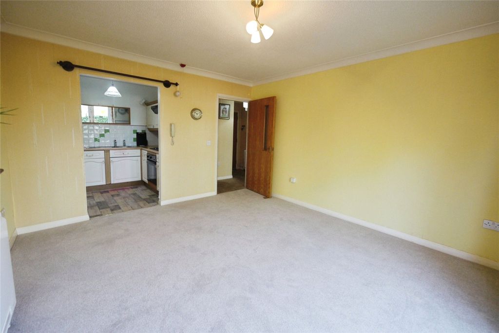 Property photo 3 of 12 Living Room