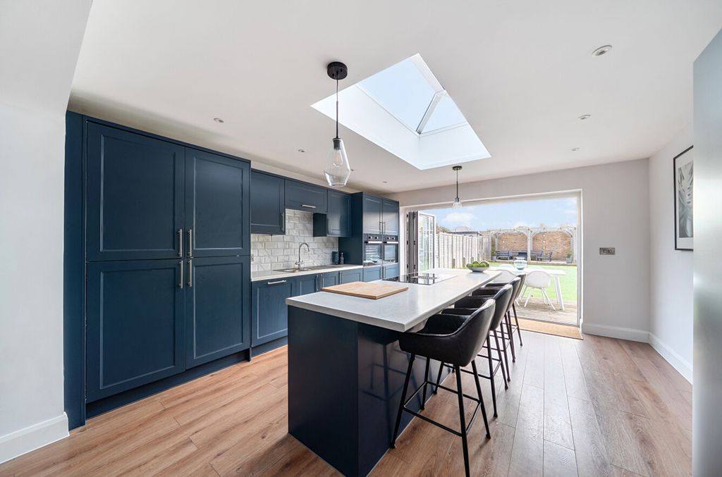 Property photo 3 of 22