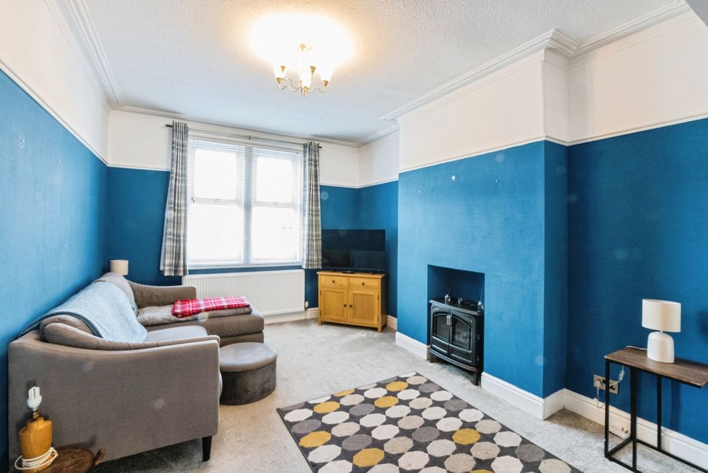 Property photo 3 of 21 Pbox-Img.Jpg