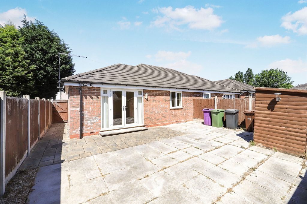 Property photo 2 of 15