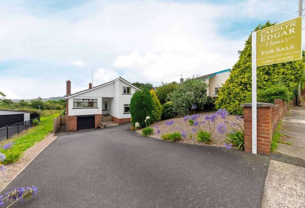 Property photo 1 of 43 008