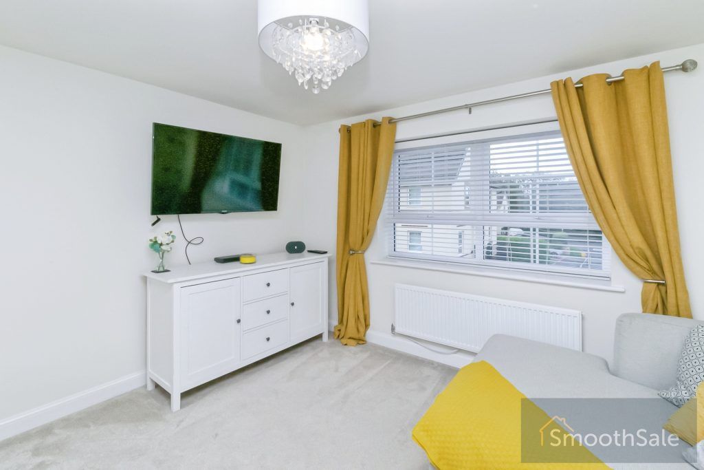 Property photo 2 of 34