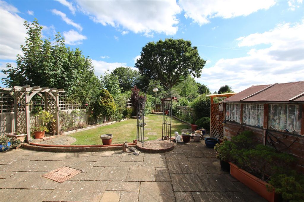 Property photo 2 of 11 New Gdn.Jpg