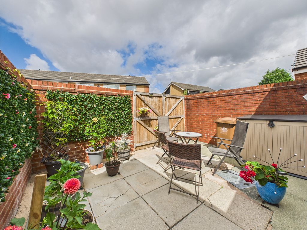 Property photo 2 of 27