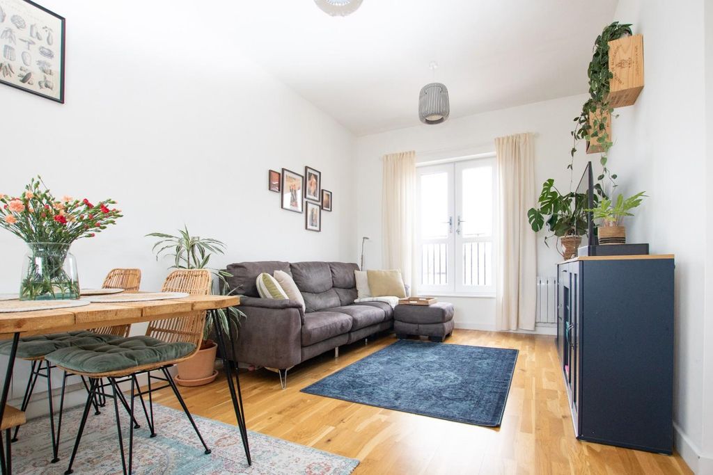 Property photo 1 of 17 Image00019.Jpg