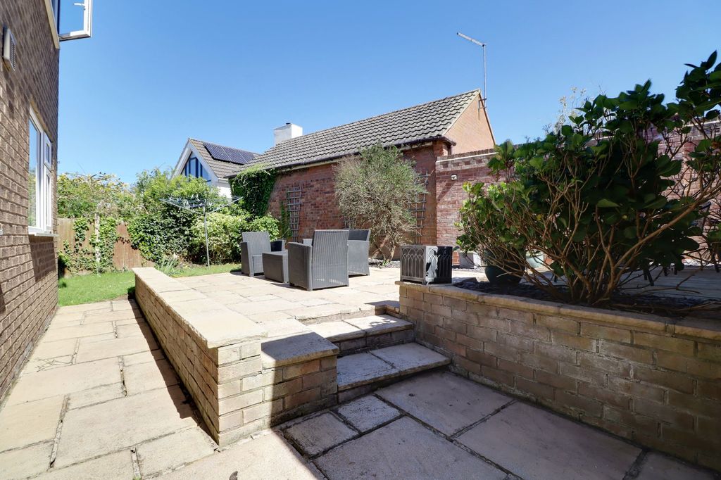 Property photo 3 of 17