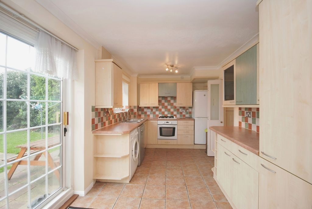 Property photo 2 of 8 298Efeff-New 208