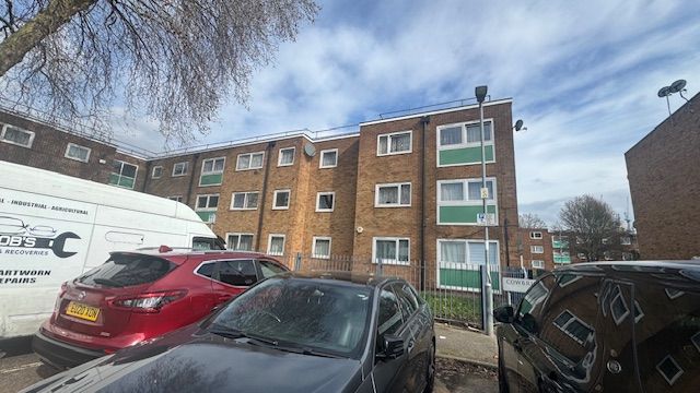 Property photo 2 of 18