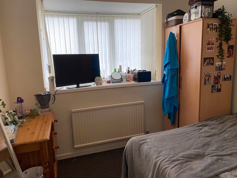 Property photo 3 of 8 Br2