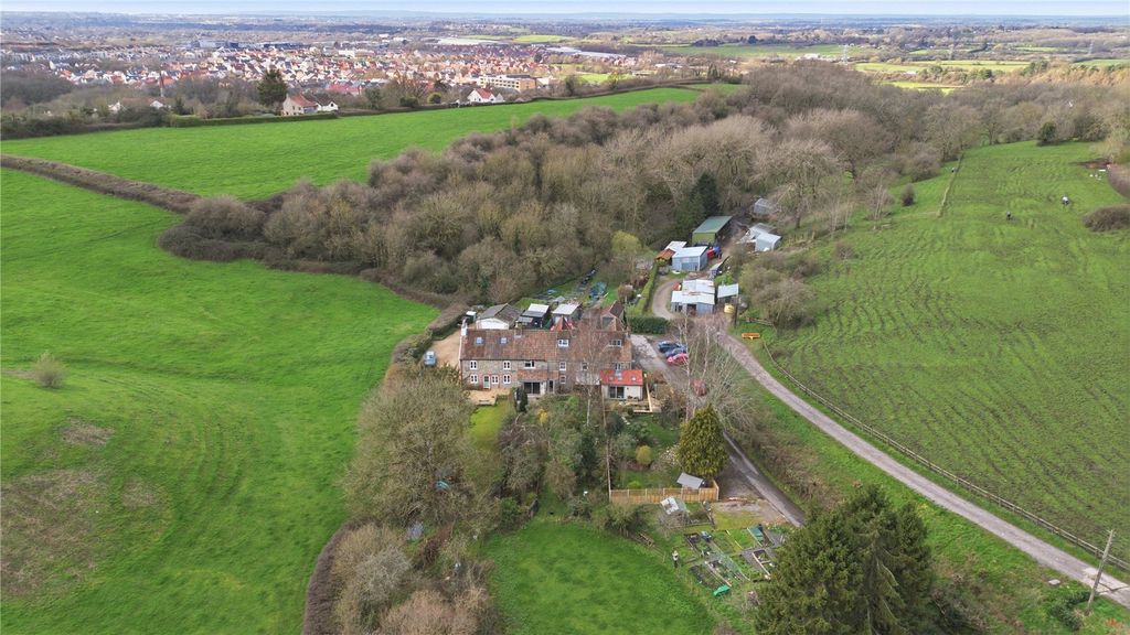 Property photo 3 of 26 Picture No. 29