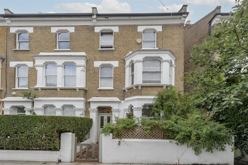 Property photo 1 of 13 Frithville Gardens
