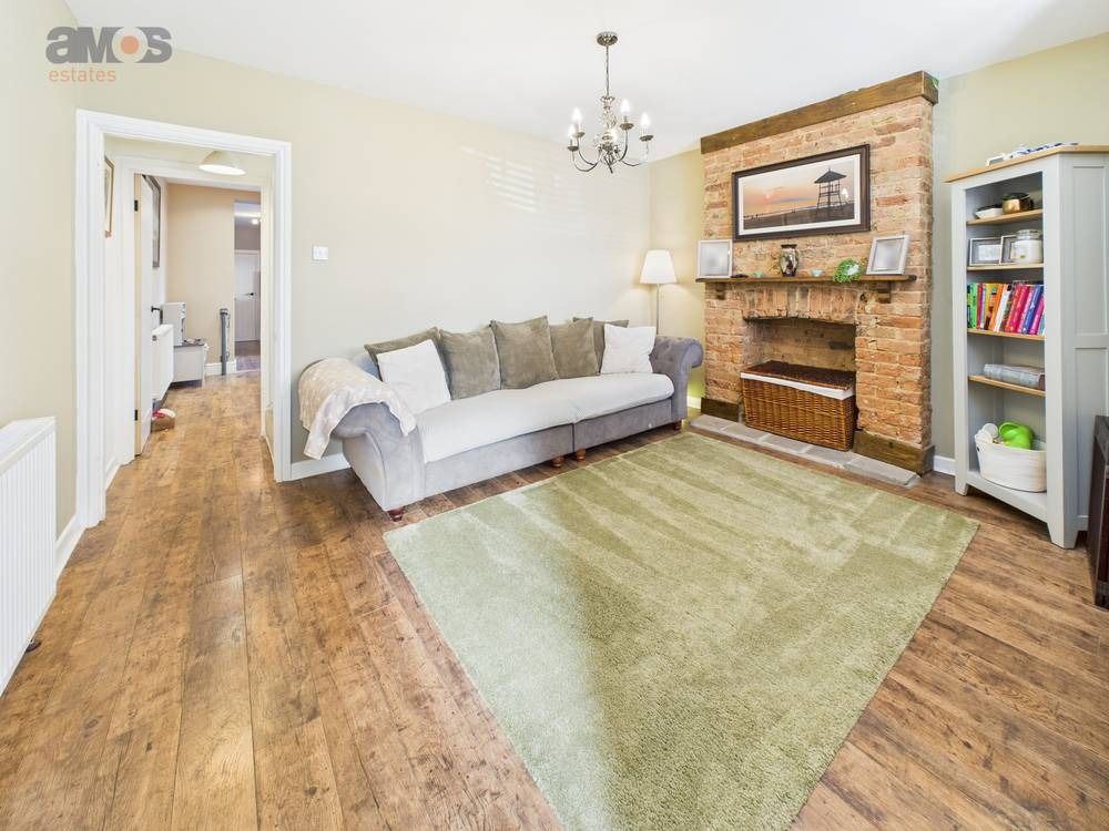 Property photo 2 of 19 4503474