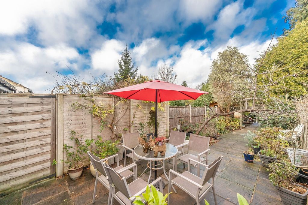Property photo 2 of 12
