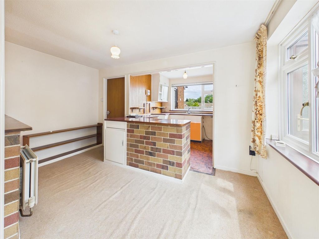 Property photo 2 of 13 Cam05510G0-Pr0245-Still001.Jpg