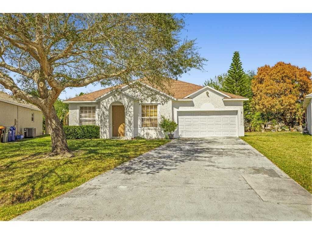 Property photo 1 of 22