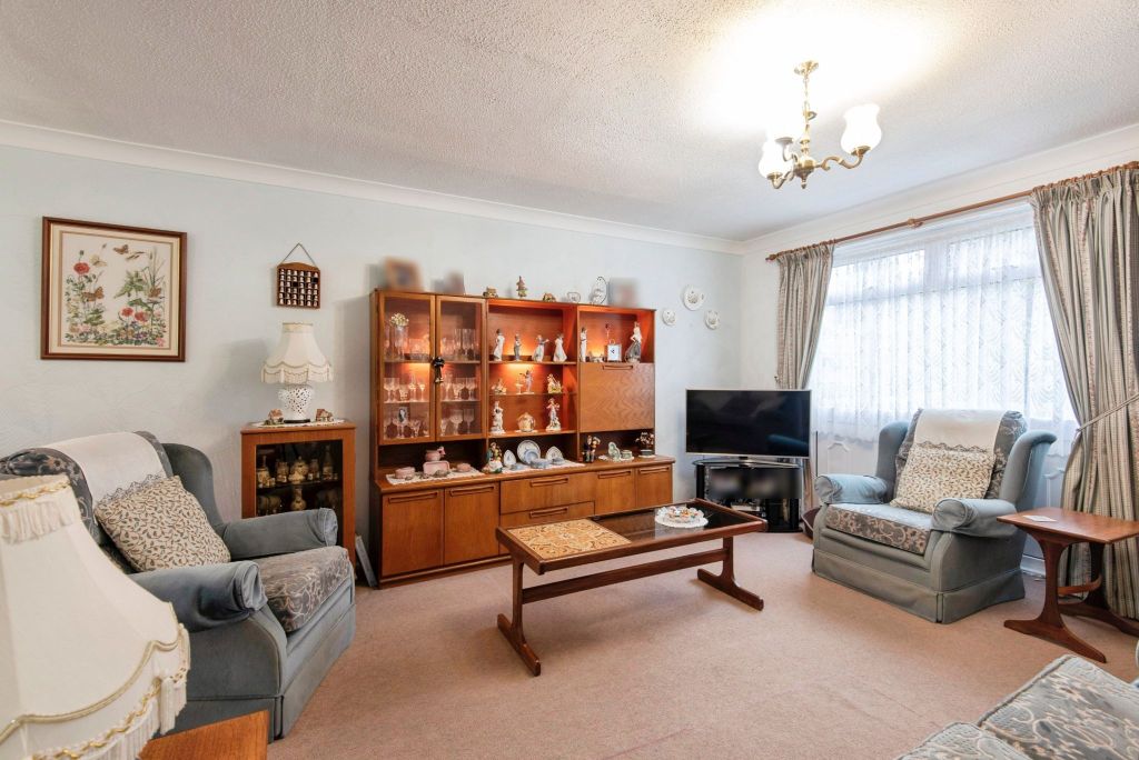 Property photo 3 of 17