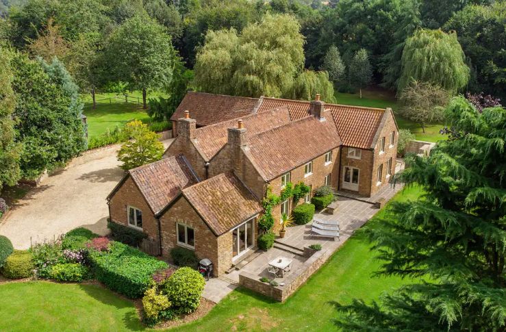 Property photo 1 of 23 Lydes Farm