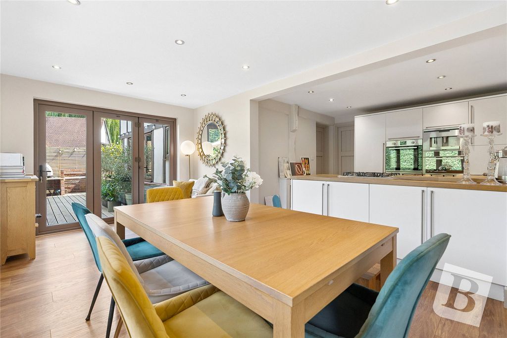 Property photo 2 of 21 Dining Area