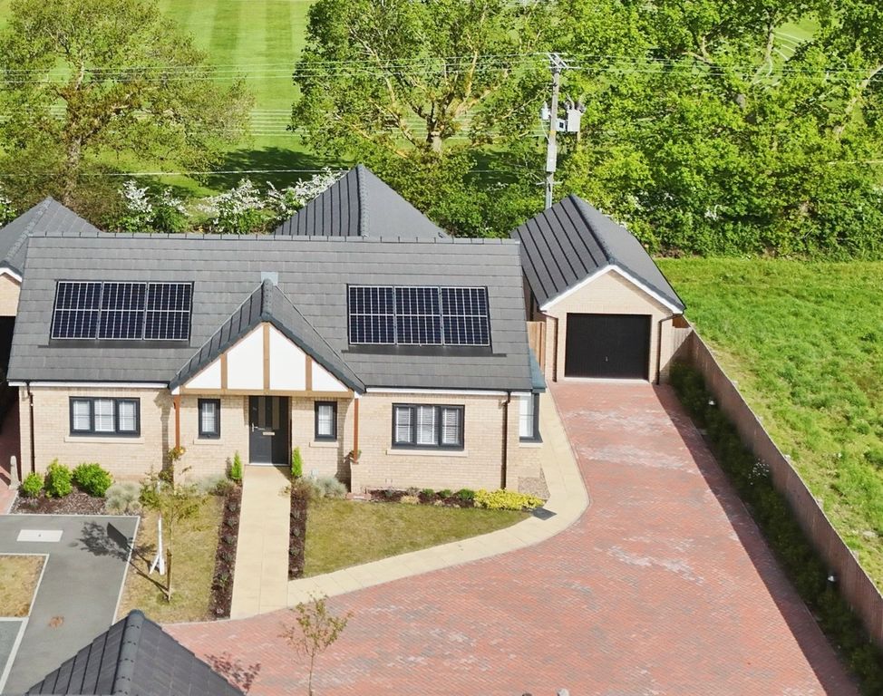 Property photo 1 of 20