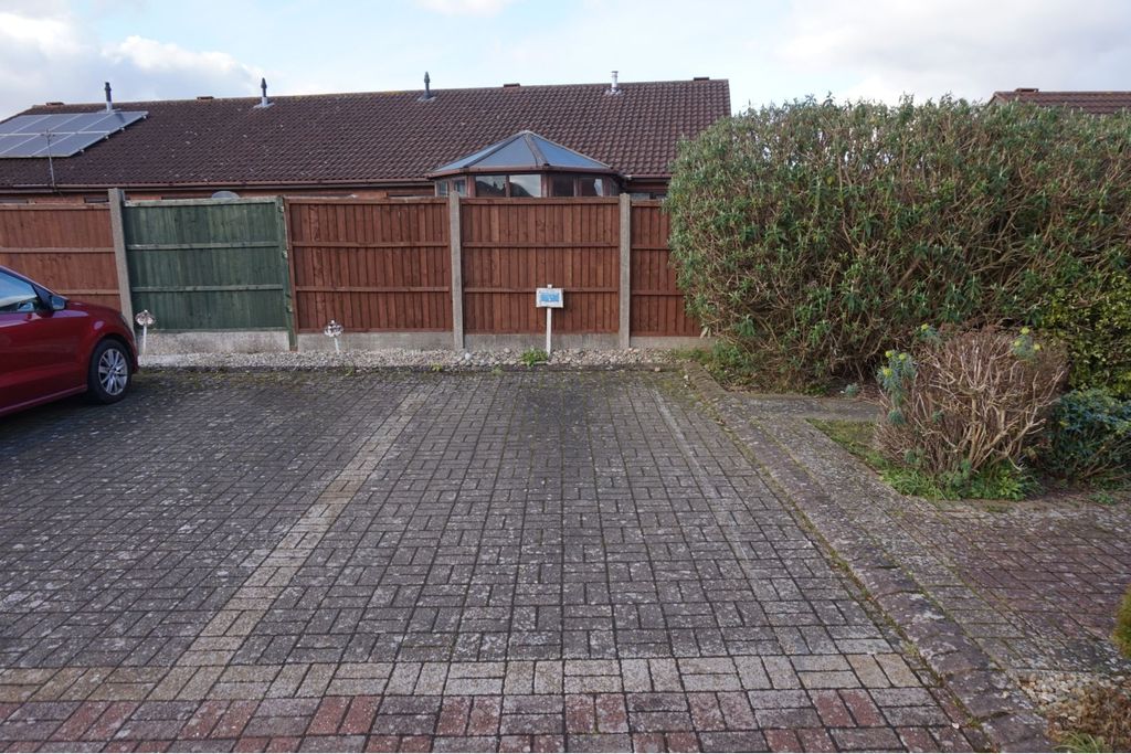Property photo 3 of 16 Allocated Parking