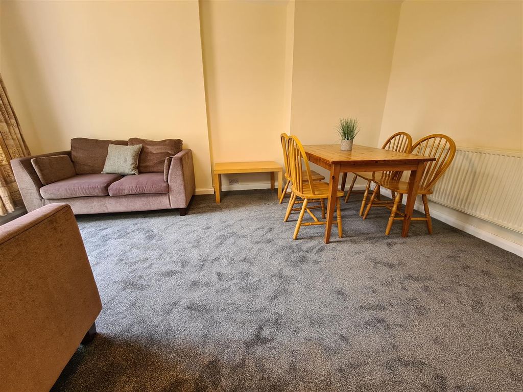 Property photo 1 of 17 2024 Lounge (2).Jpg