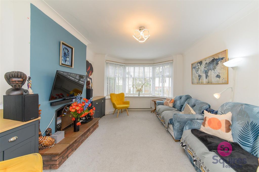 Property photo 2 of 22