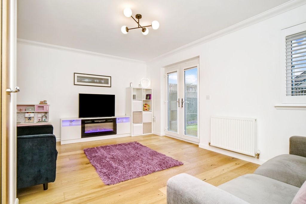 Property photo 2 of 12 Property Image 2