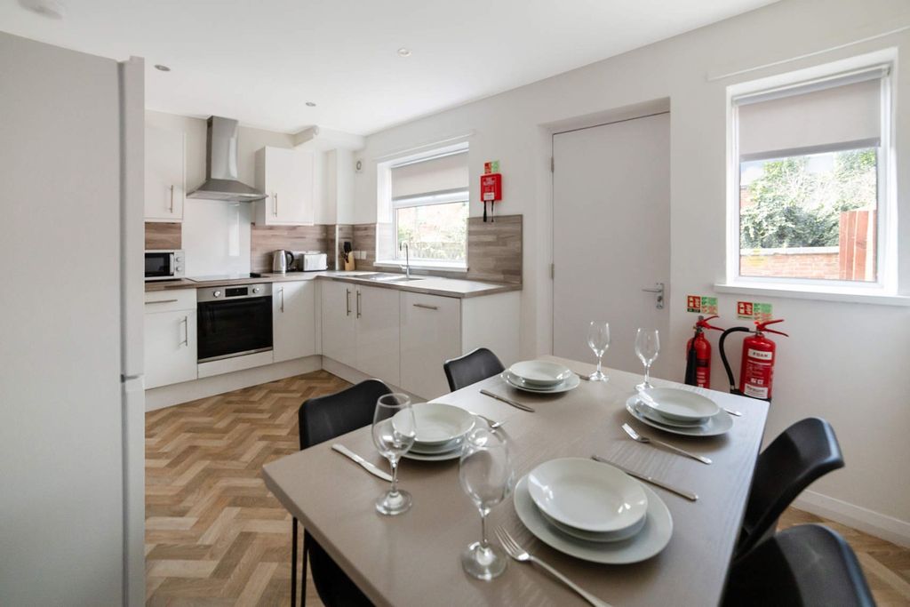 Property photo 1 of 14 Photo 1