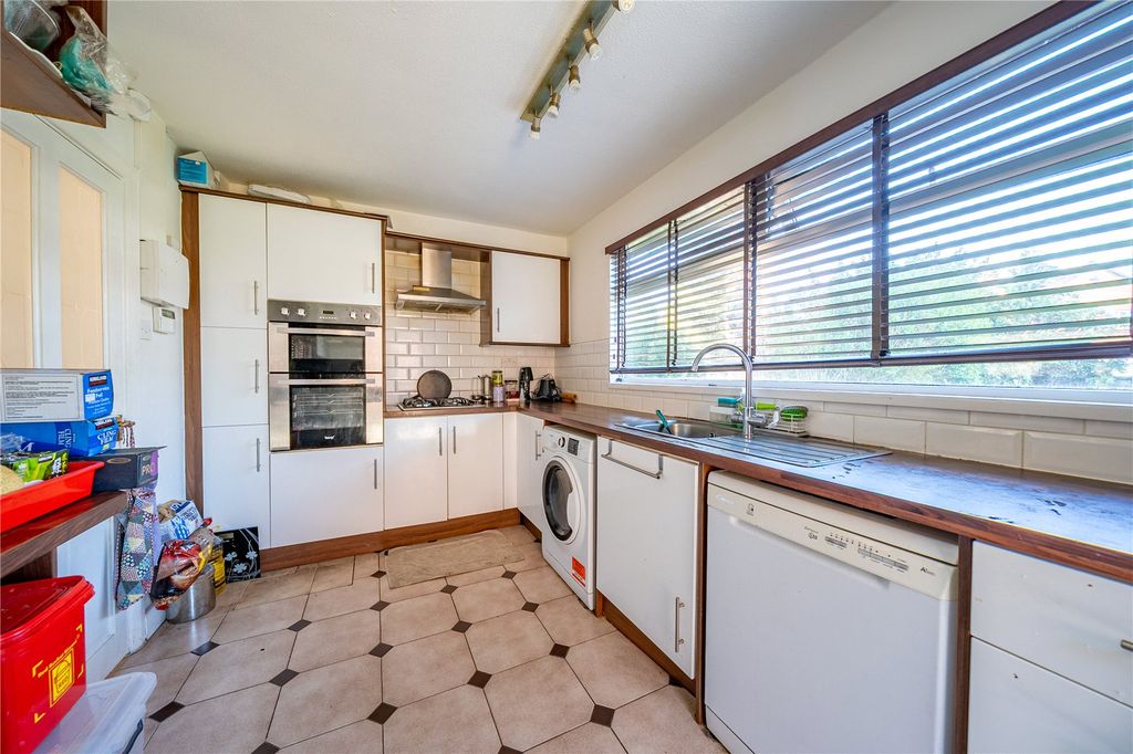 Property photo 3 of 15 Picture No. 13