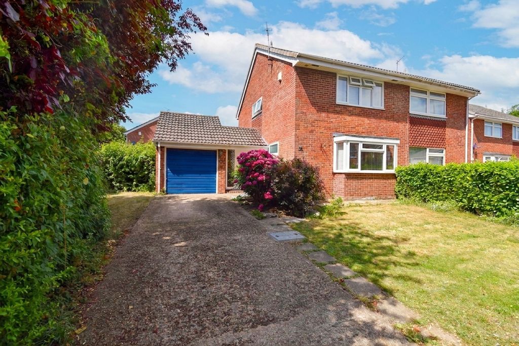 Property photo 1 of 16