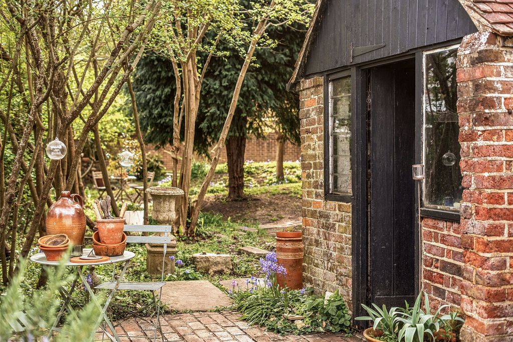 Property photo 3 of 21