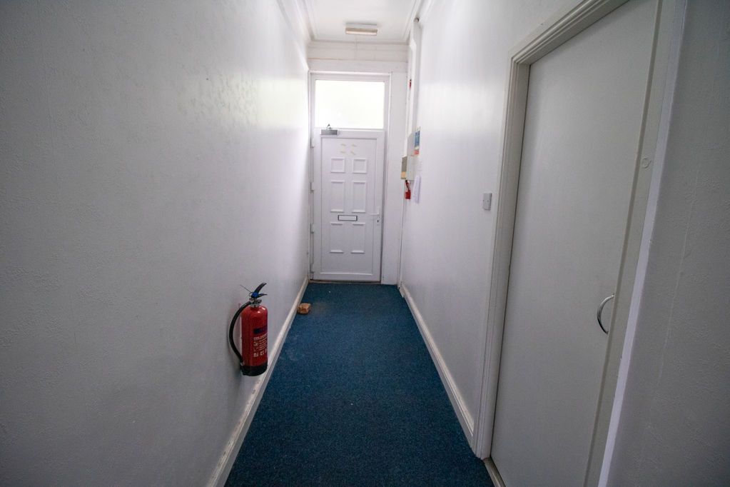 Property photo 2 of 6 Entrance Hallway