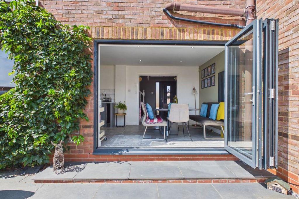 Property photo 2 of 32 High-End Grey Porcelain Patio For Summer Parties