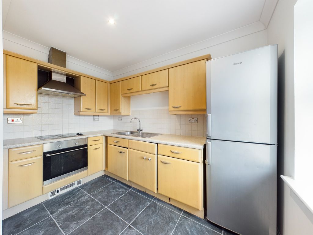 Property photo 2 of 7 988844