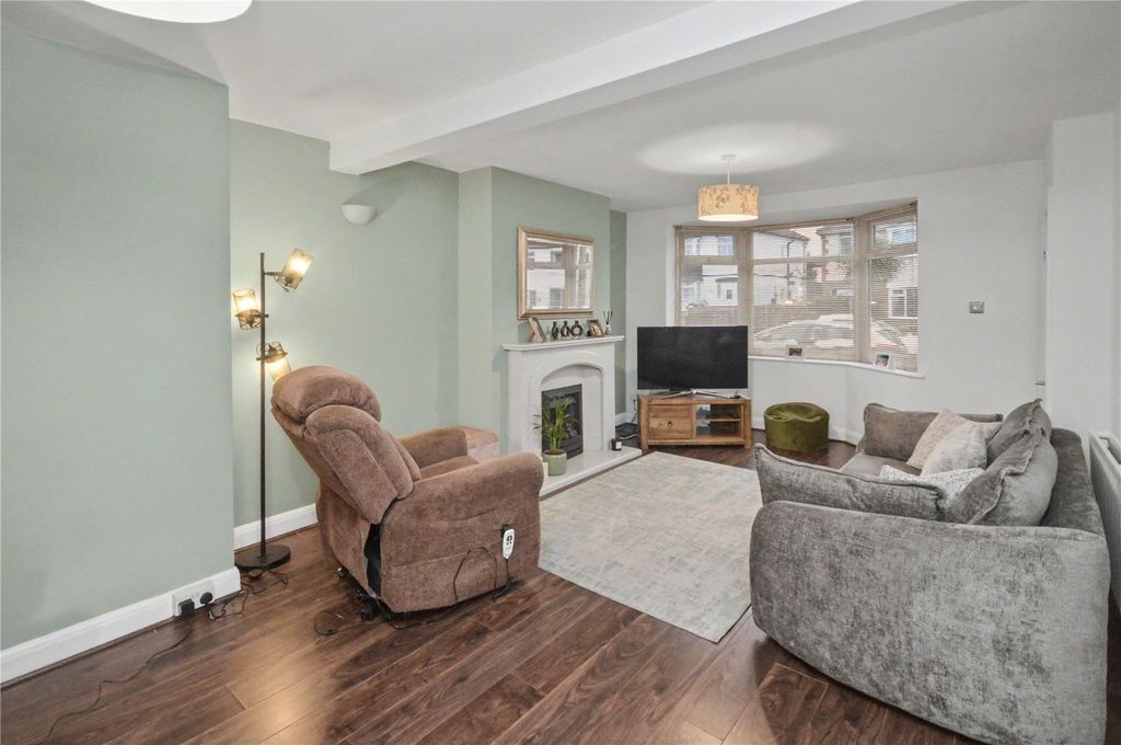 Property photo 3 of 14 Picture 3