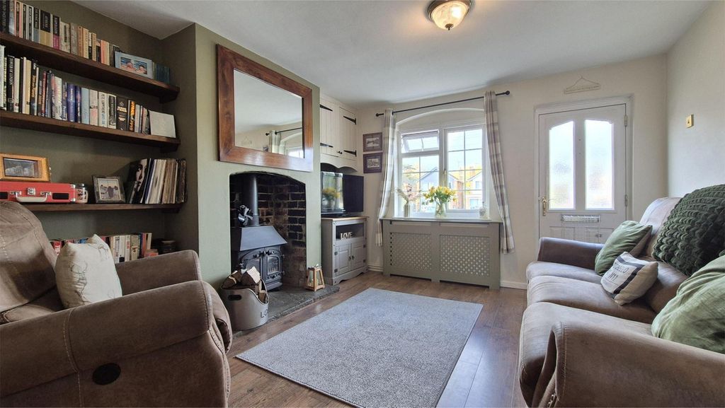 Property photo 2 of 24