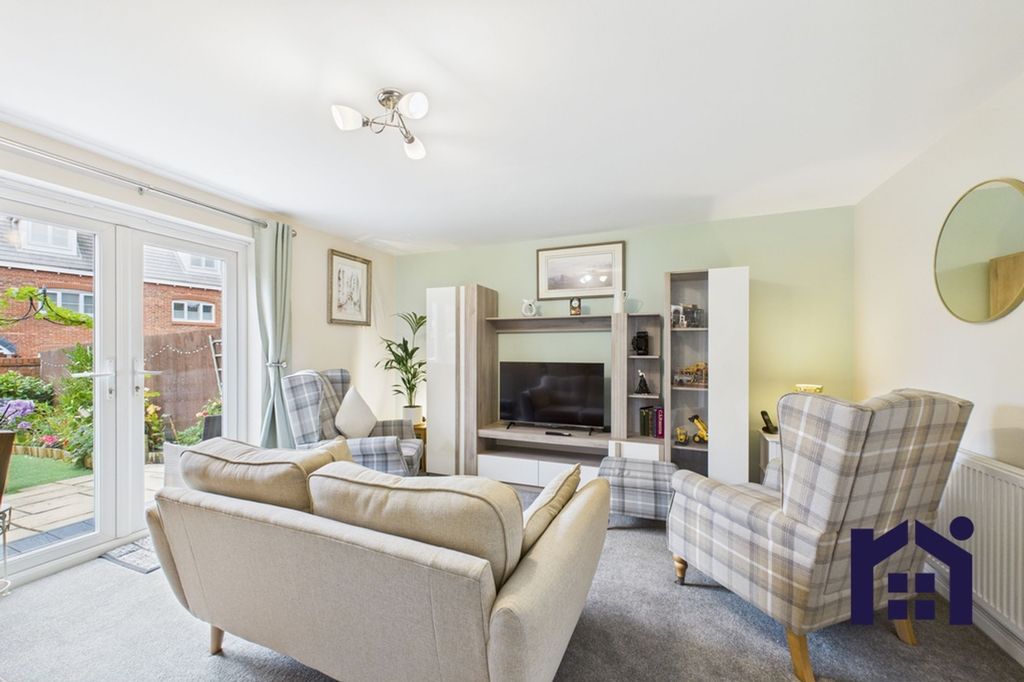 Property photo 2 of 19 Living Room