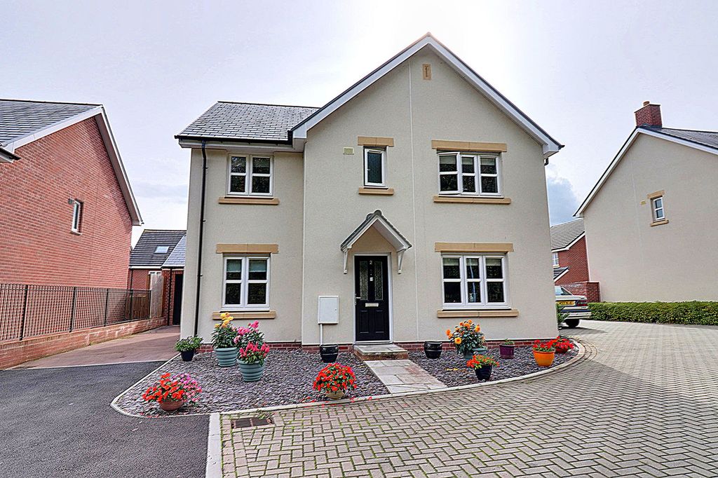 Property photo 1 of 26