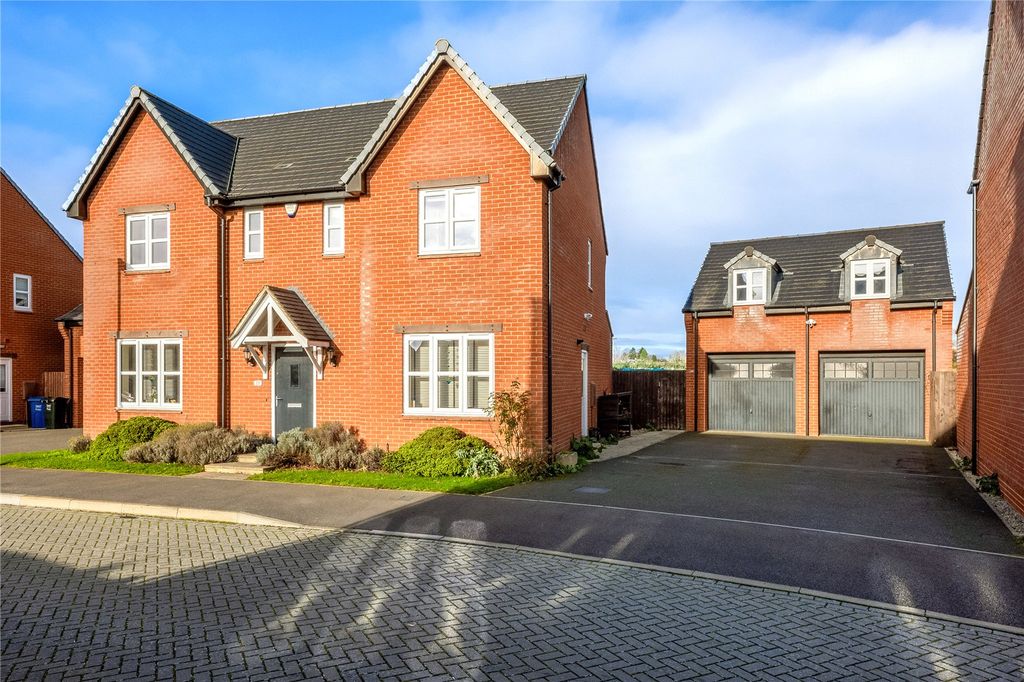 Property photo 1 of 18 Picture No. 04