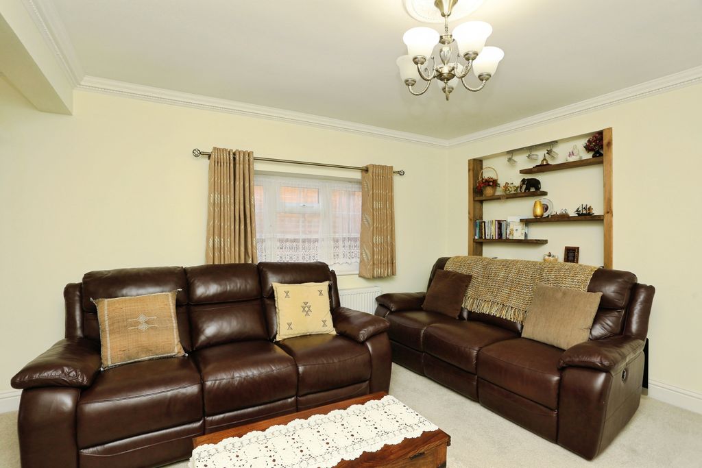 Property photo 2 of 20 Img_5102